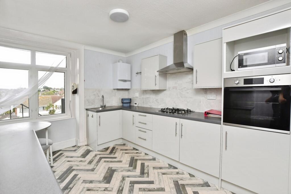 Apartment in Exeter - More