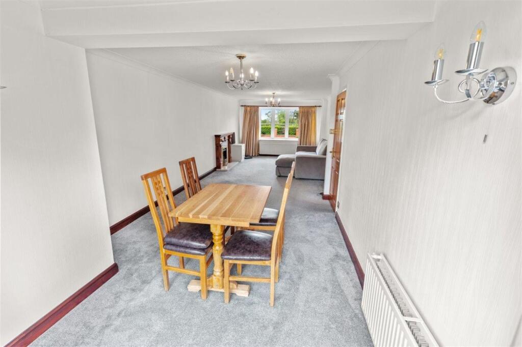 House in Lymm, Deansgreen - More