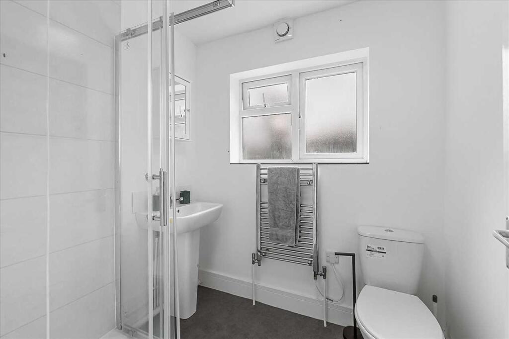 Apartment in Plymouth, Mutley - View 5