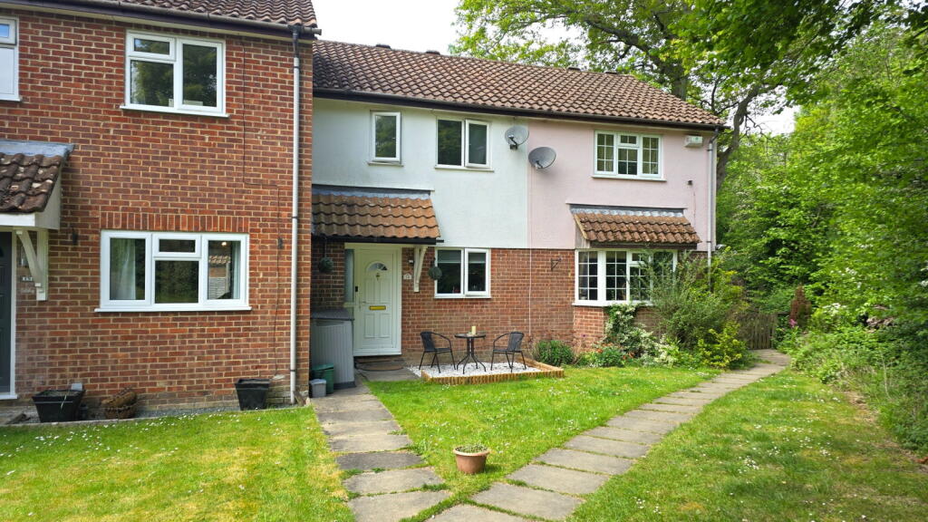 Main image of property: Sandford Close, Kingsclere, Newbury, RG20 5LZ