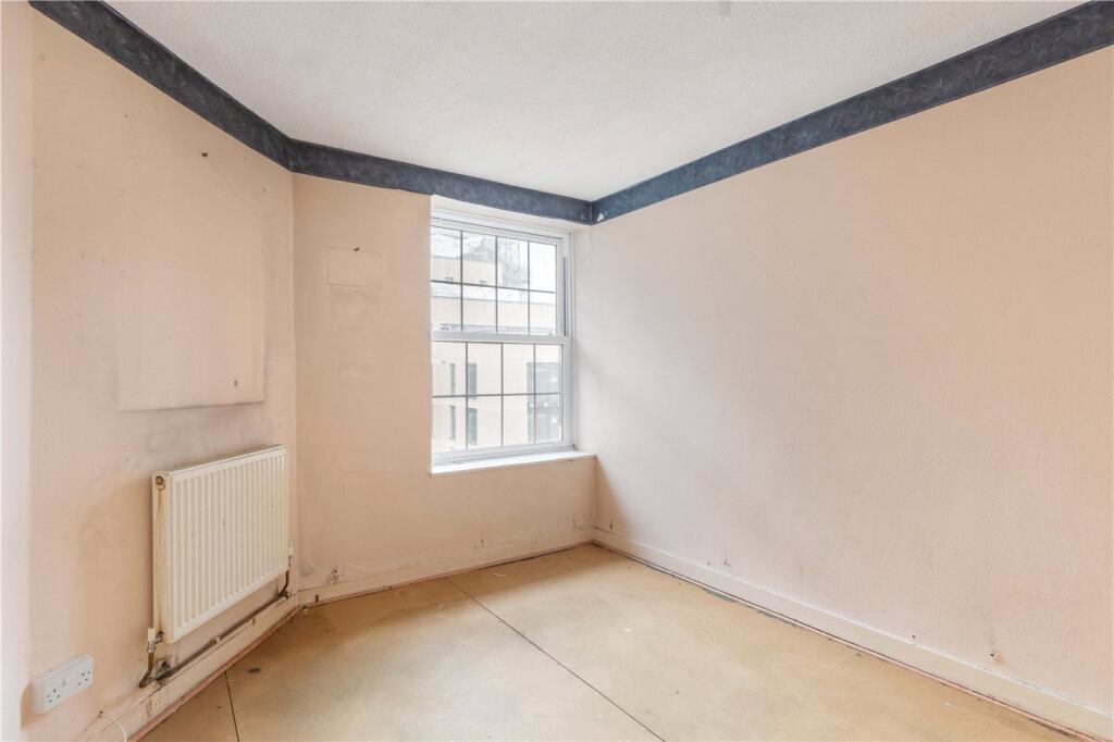 Apartment in London - More