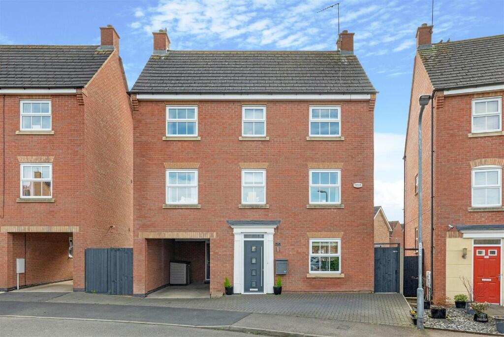 Main image of property: Fieldfare Close, Corby, Northamptonshire, NN18