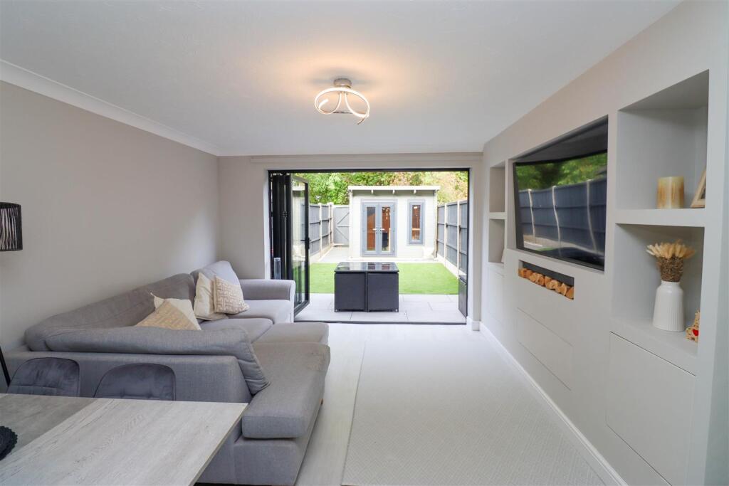 House in Hart, Crookham Village - View 3