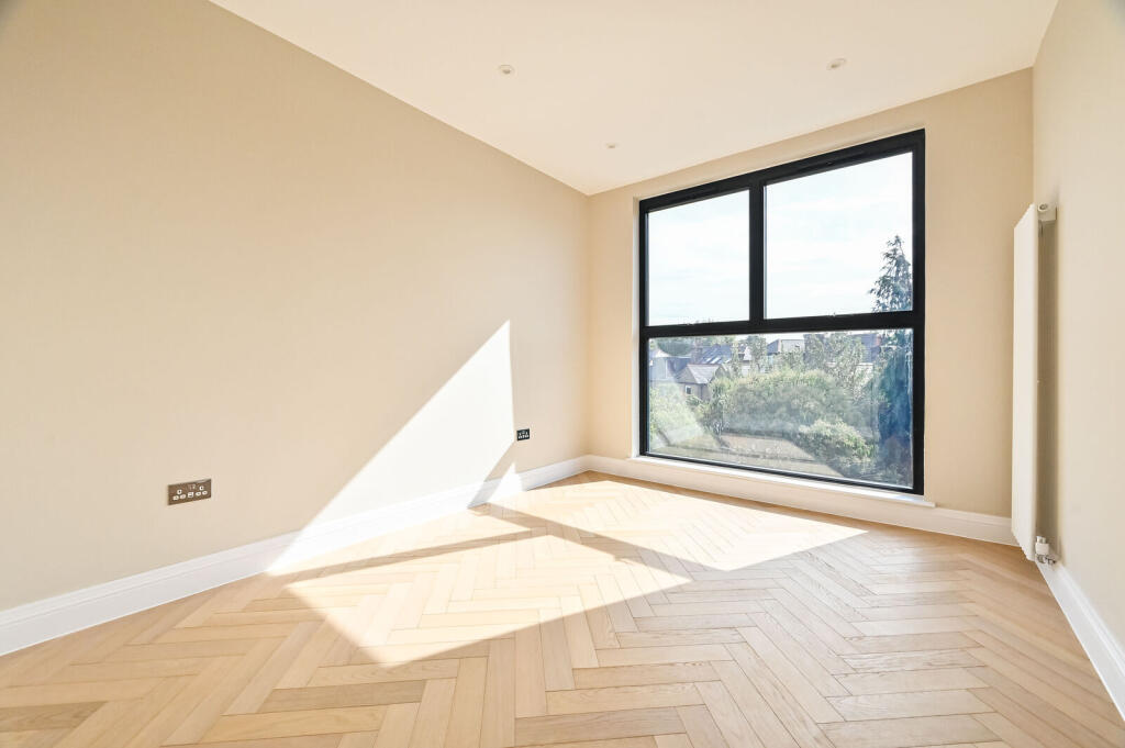 Apartment in London - View 5