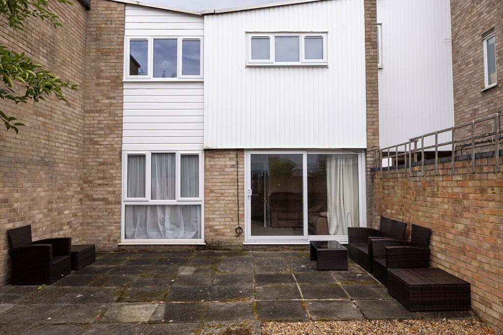 Main image of property: Kempton Walk, Croydon, London, CR0