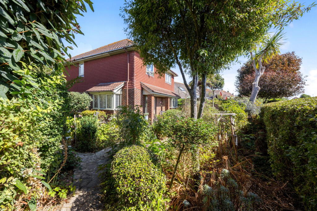 House in Brighton - More