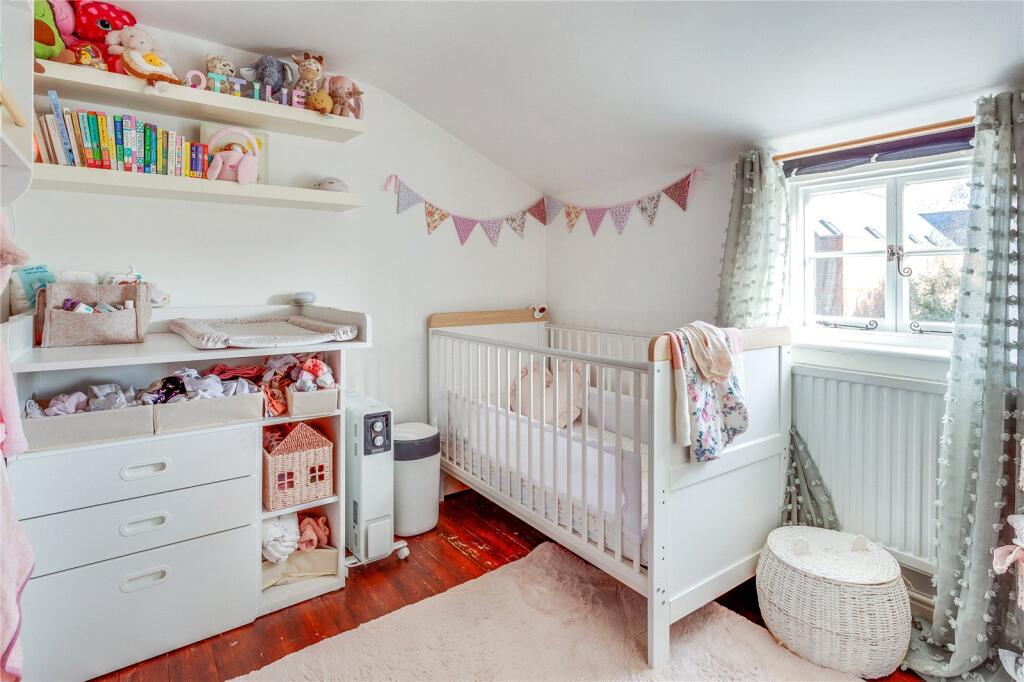 House in South Oxfordshire, Henley-on-Thames - More