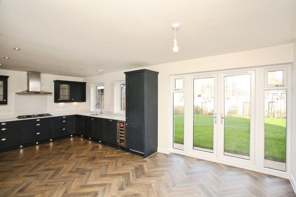 Indigo Close, Rugby photo 3