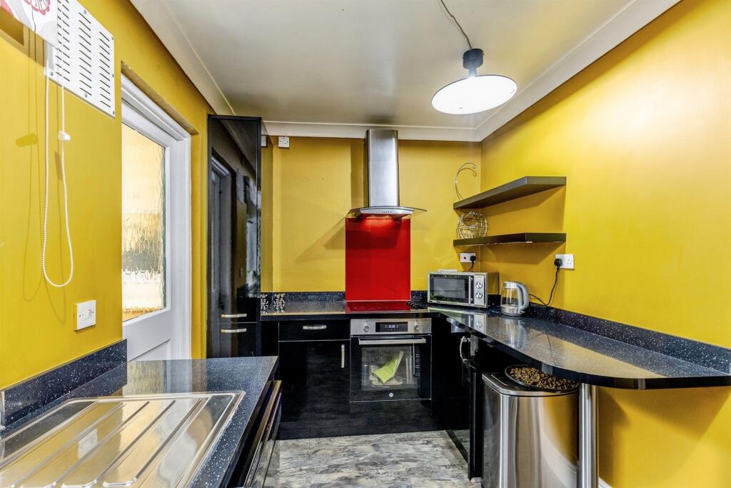 Apartment in Bristol, Henbury - View 3
