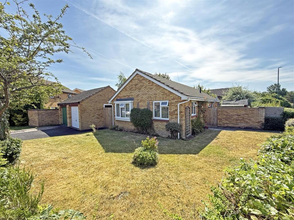 3-bed detached on Torrin Drive, Radbrook, Shrewsbury, £365,000