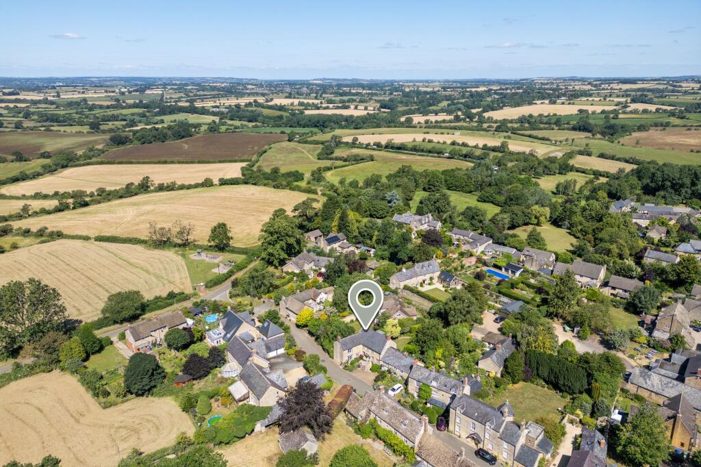 Queen Street, Farthinghoe, NN13 - View 6