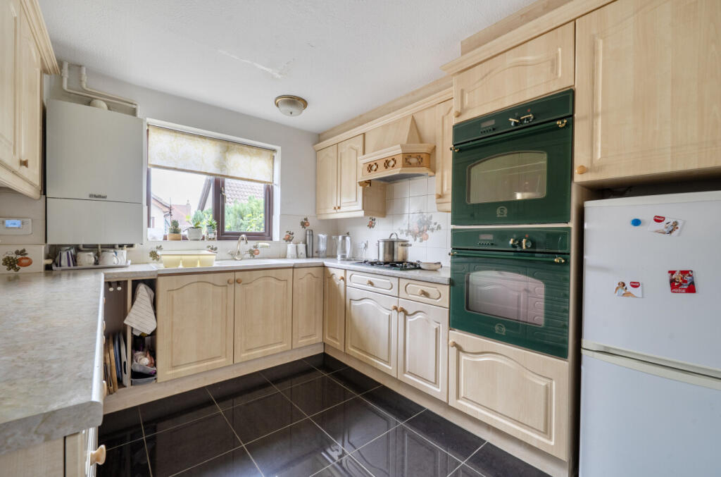 Chelwood Court, Warminster, BA12 photo 4
