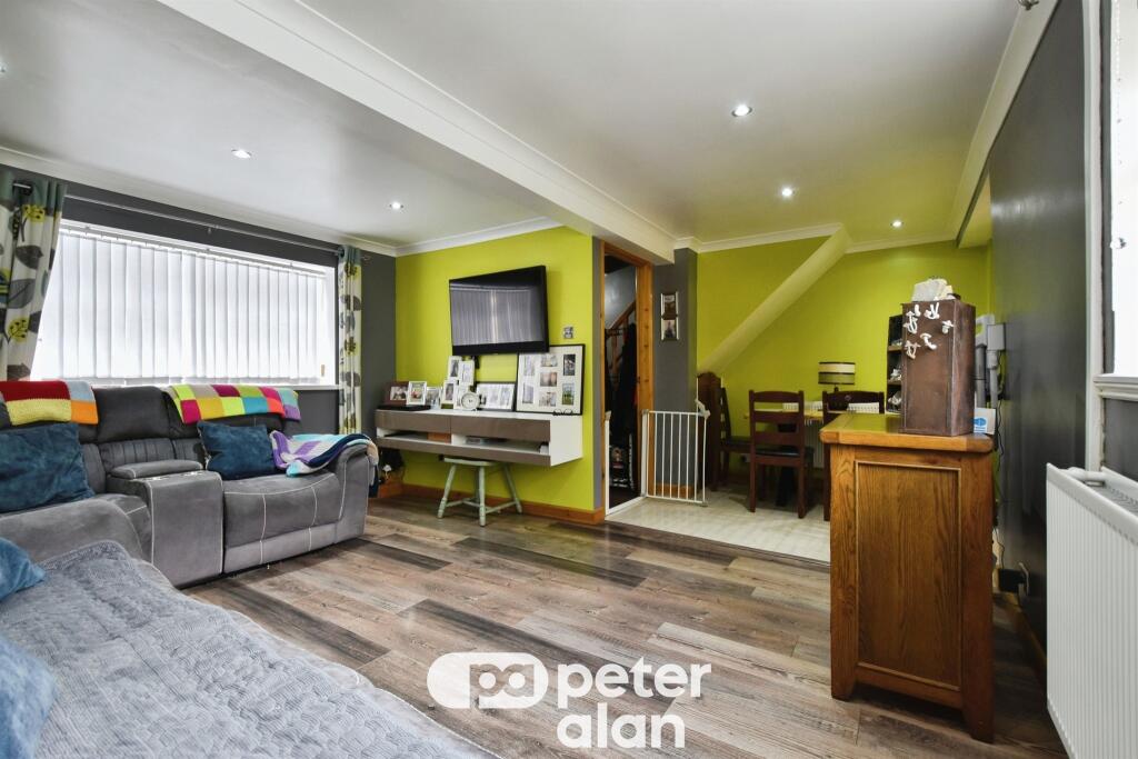 House in Cardiff, Aberaman South - View 5