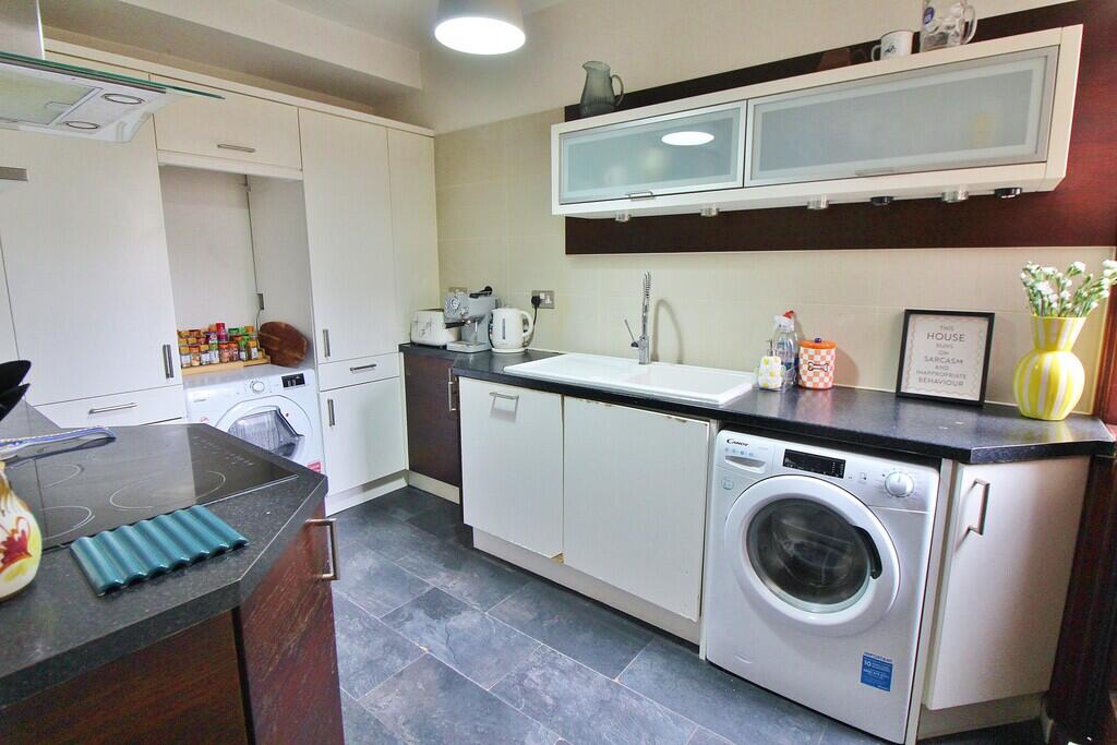 House in Portsmouth - View 3