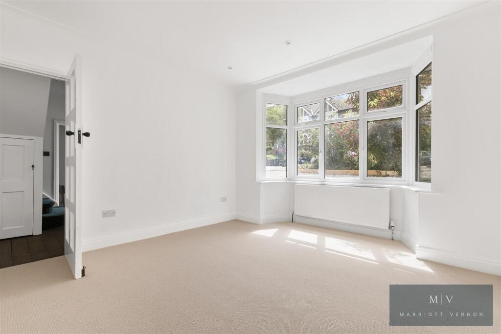 Old Lodge Lane, Purley photo 4