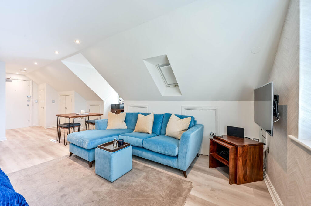 Apartment in London - More