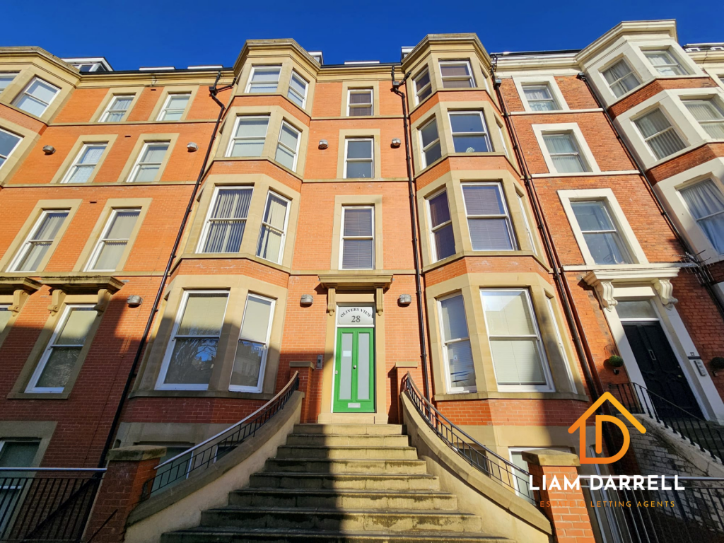 2-bed flat on Flat 8, Olivers View, 28 Prince of Wales Terrace, Scarborough, North Yorkshire, £185,000