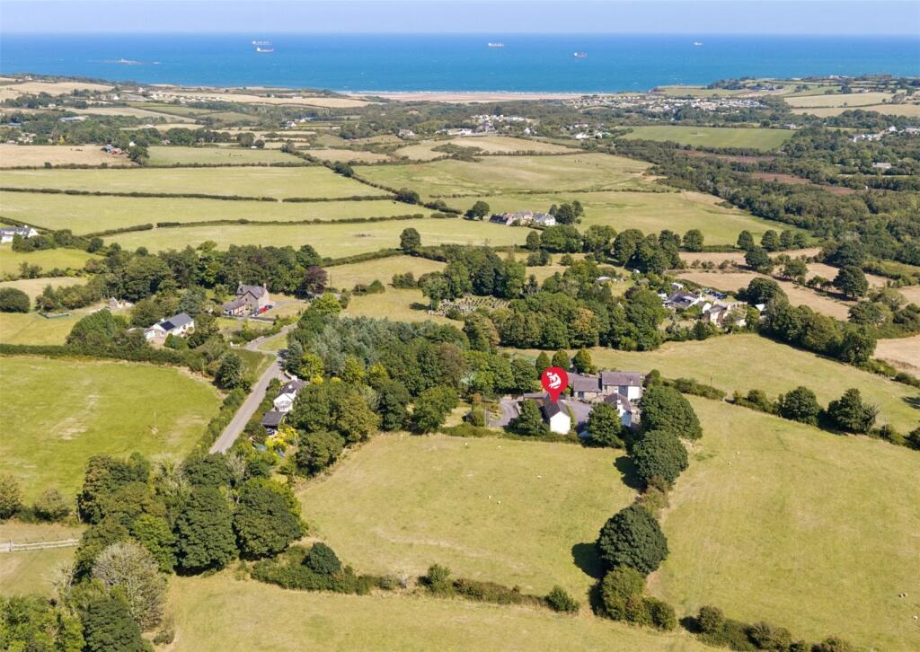 Mynydd Bodafon, Llannerch-y-Medd, Anglesey, LL71 photo 2