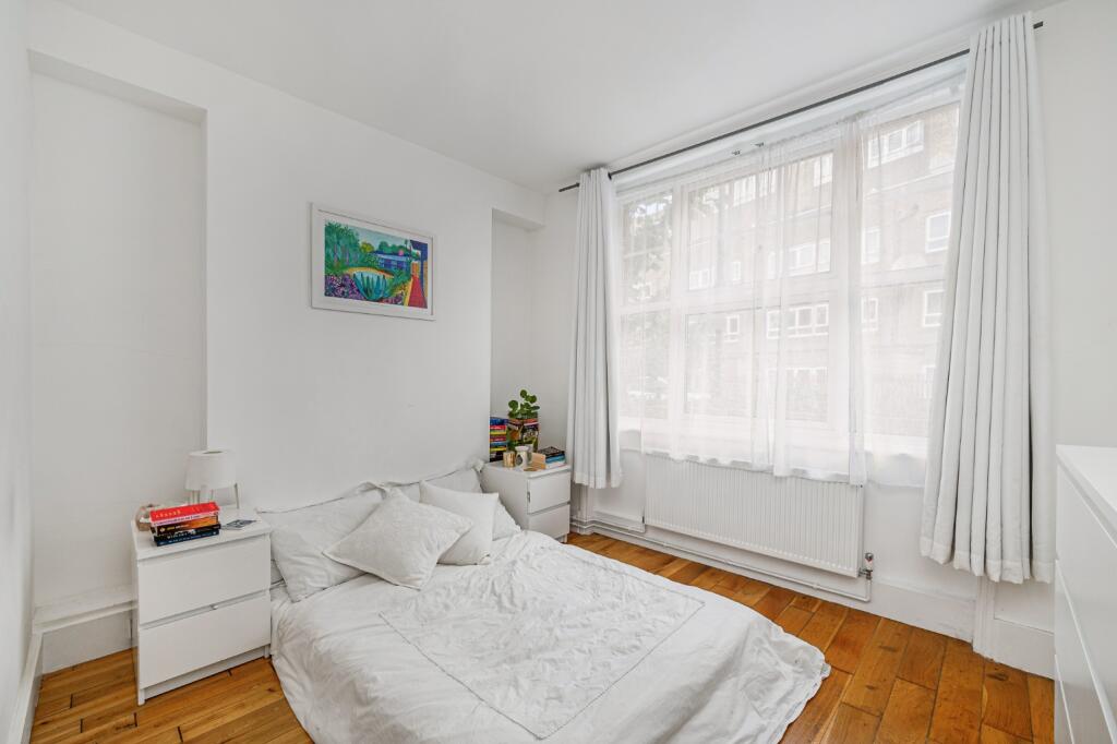 Apartment in London - More