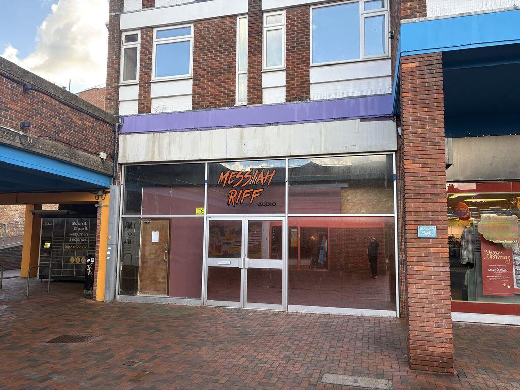 Main image of property: RETAIL SHOP UNIT TO LET - THE CENTRE, MARGATE
