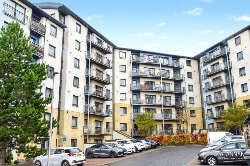 Main image of property: 2/18 Drybrough Crescent, Edinburgh, EH16 4FB