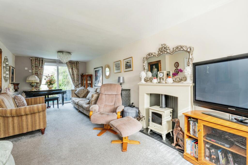 Salisbury Road, Totton, Southampton, Hampshire, SO40 photo 3