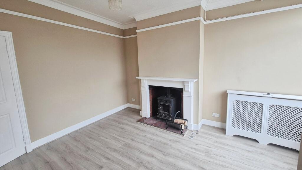 House in Newcastle-under-Lyme, May Bank, Wolstanton Marsh - View 5