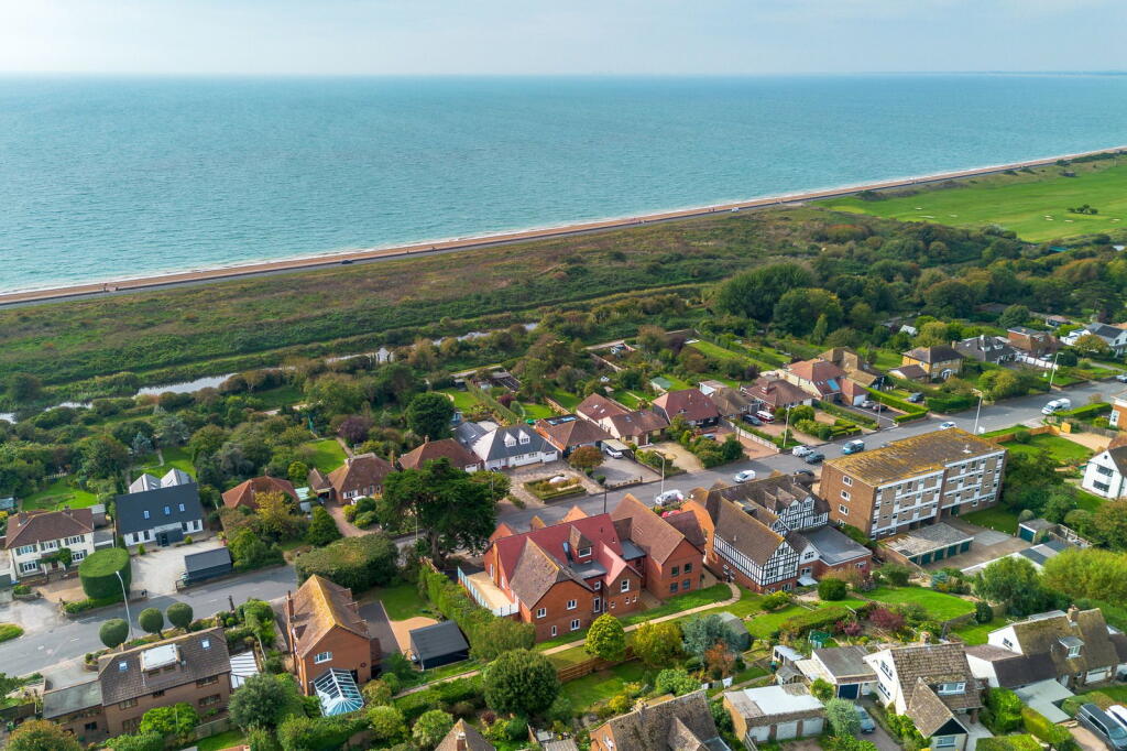 Main image of property: Hythe