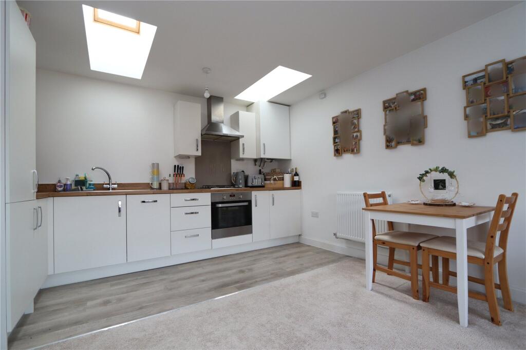 Tarka Mews, Broughton, Milton Keynes, Buckinghamshire, MK10 photo 4