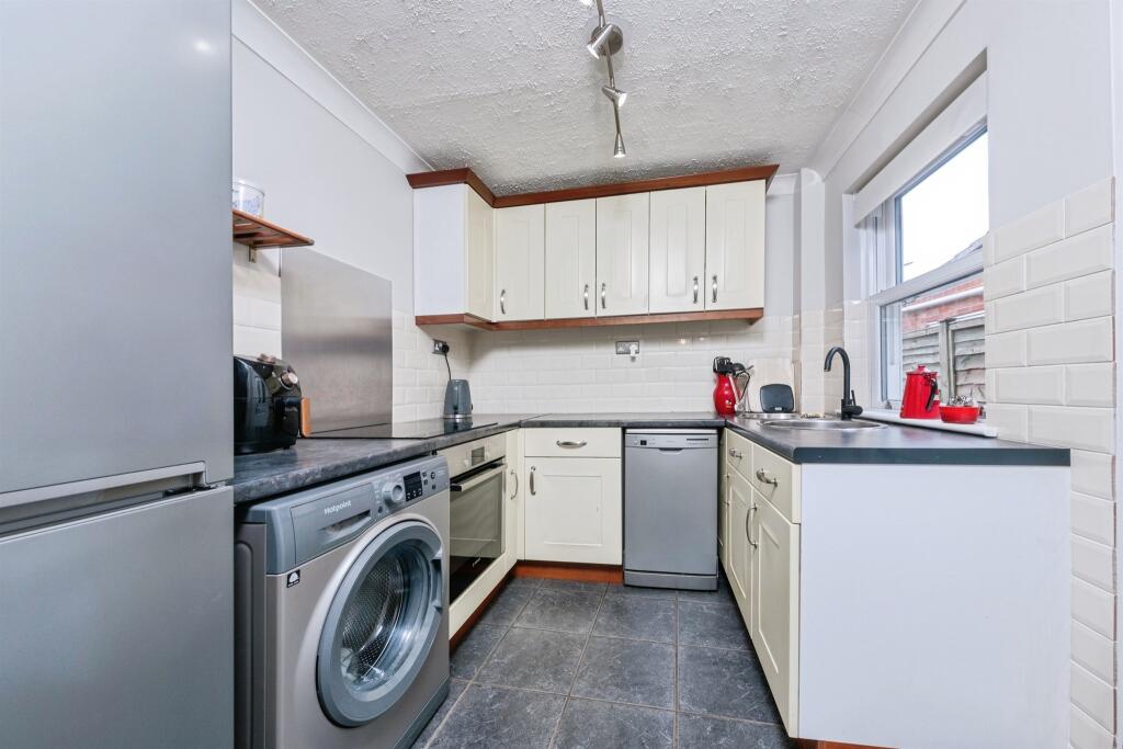 House in Milton Keynes - View 4
