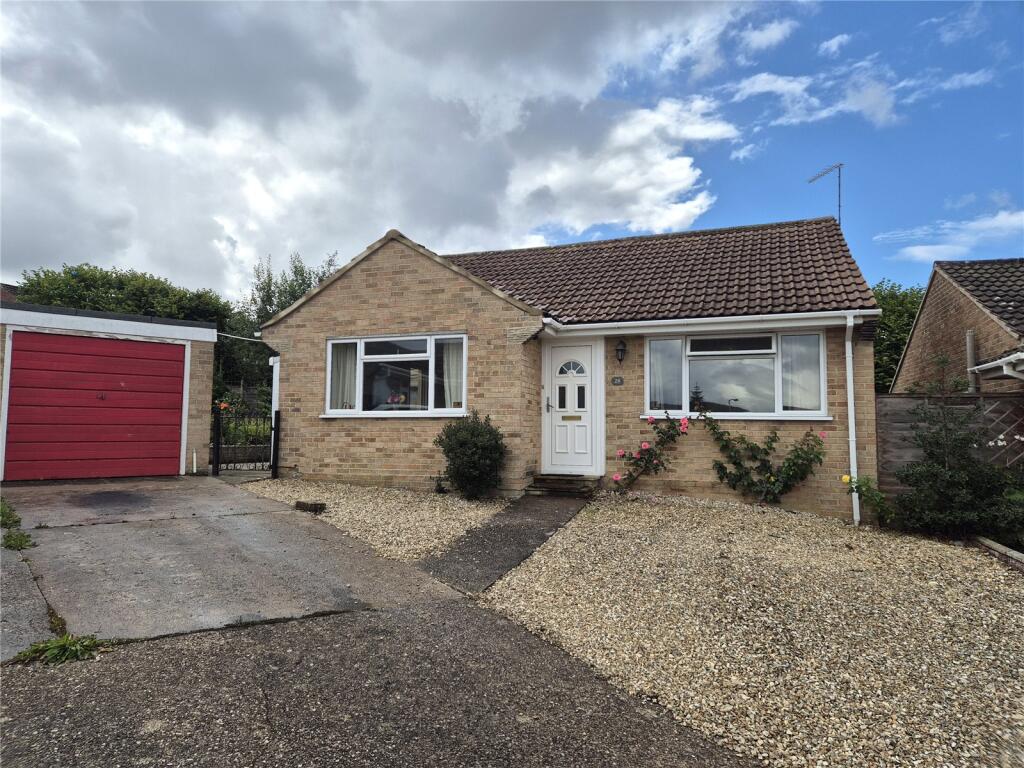 2-bed bungalow on Lower Touches, Chard, Somerset, TA20, £285,000