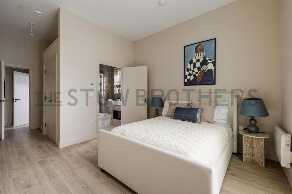 2 bedroom penthouse for rent