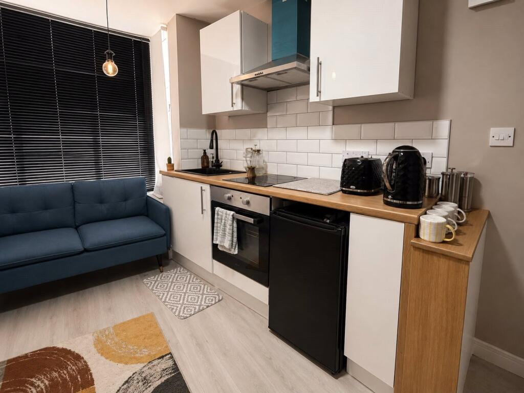Studio flat for rent