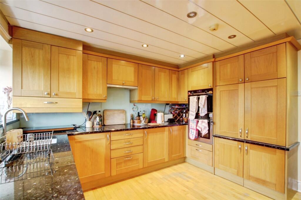 Apartment in Durham - More