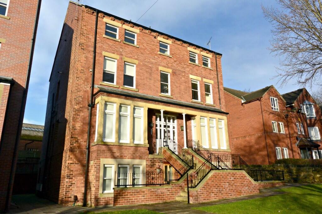 Main image of property: Broomfield Crescent, Leeds, West Yorkshire, LS6