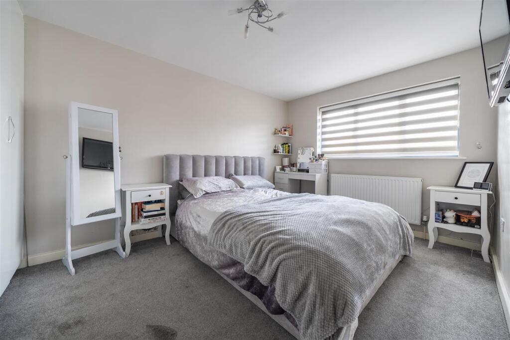 House in Maidstone, Barming Heath, Barming - View 4