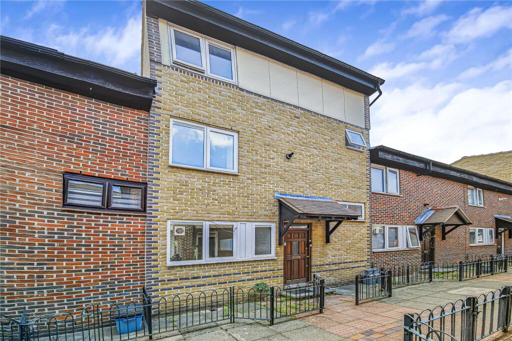 Main image of property: Tiptree Crescent, Clayhall, IG5