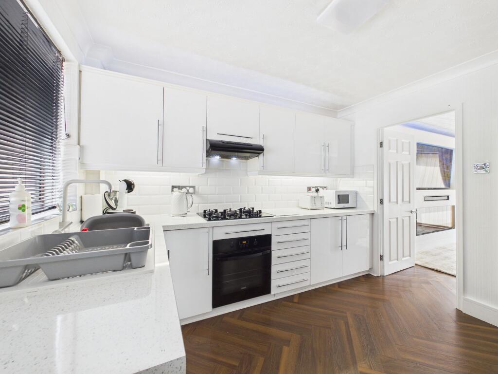 House in Nottingham, Old Basford - View 3