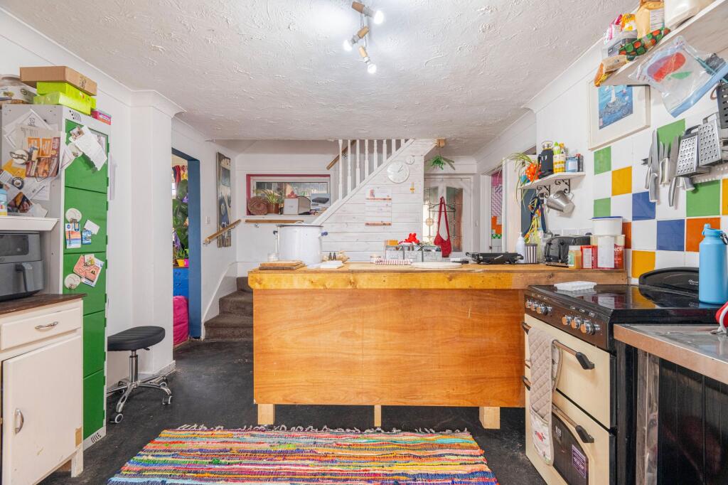 House in East Suffolk, Lowestoft - More