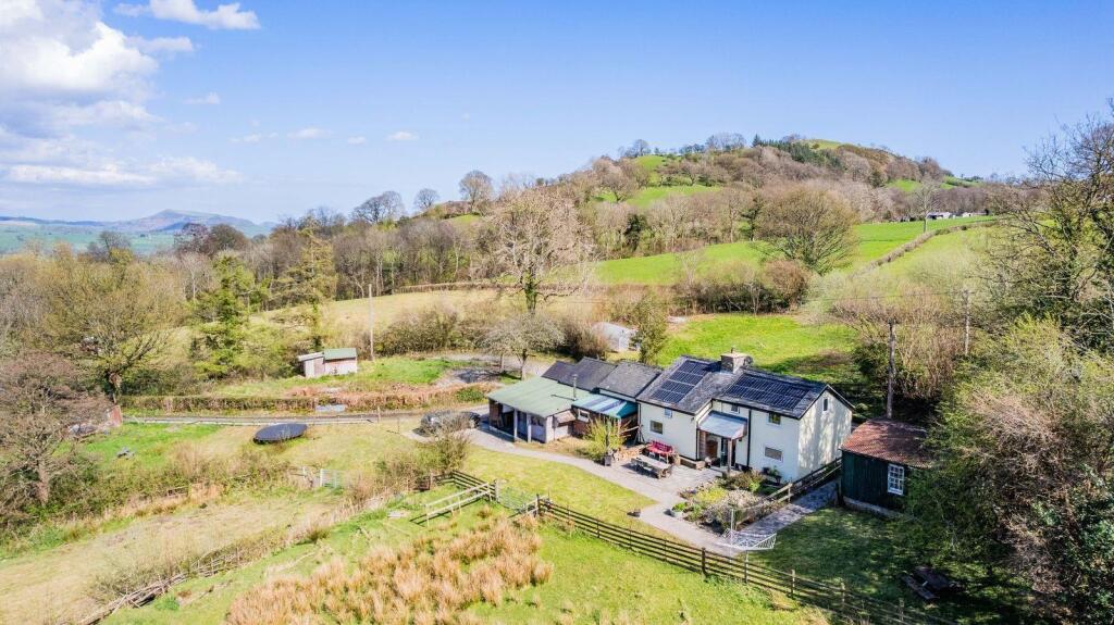 Main image of property: Pen-Y-Garnedd, Llanrhaeadr Ym Mochnant, Oswestry