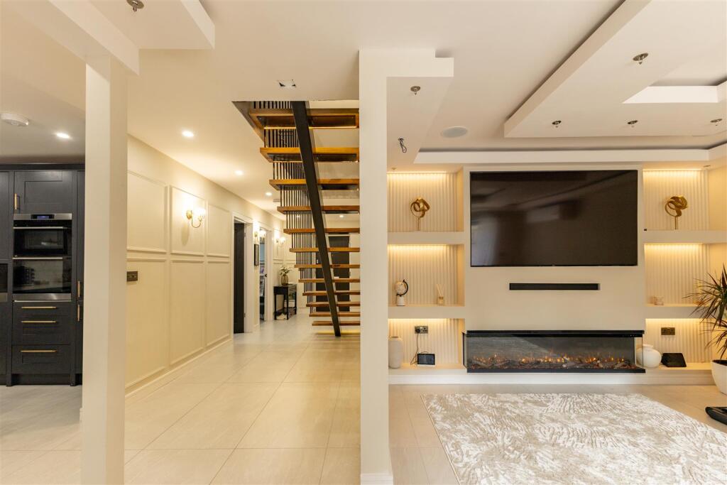 House in Tonbridge - View 4