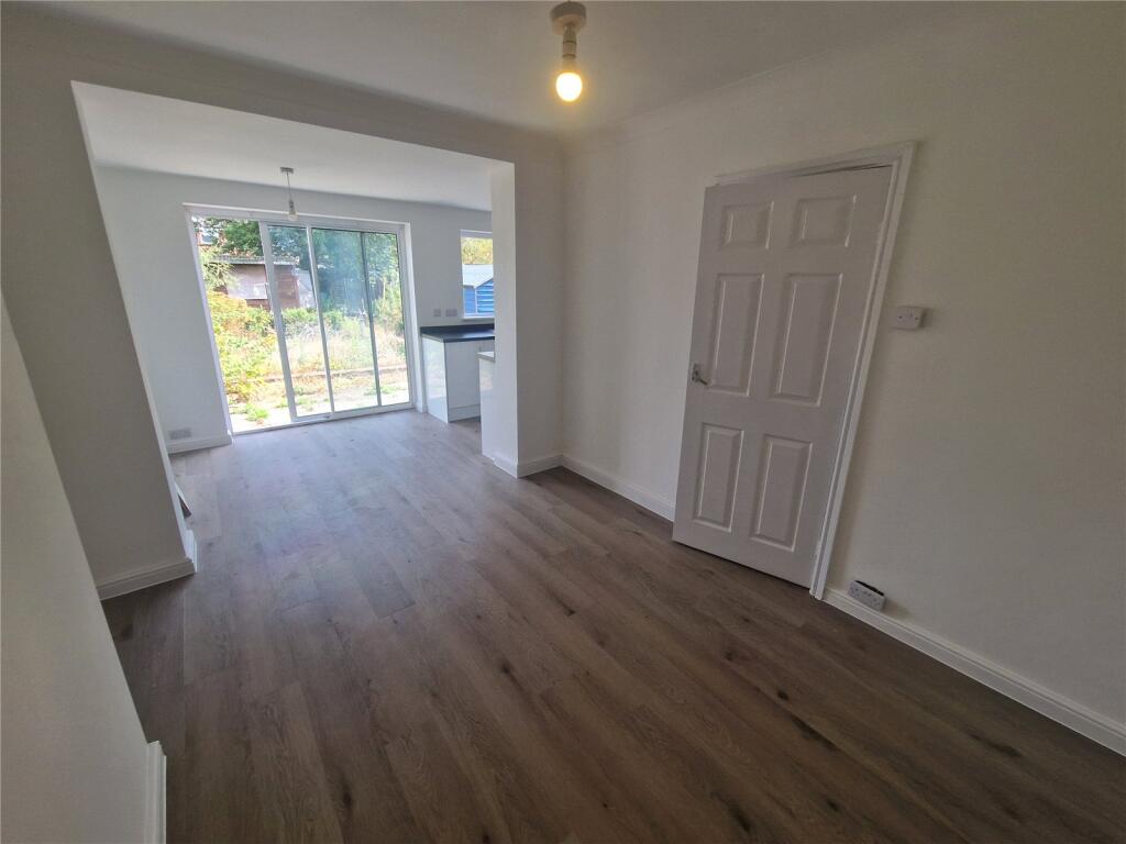 House in Stoke-on-Trent - View 3