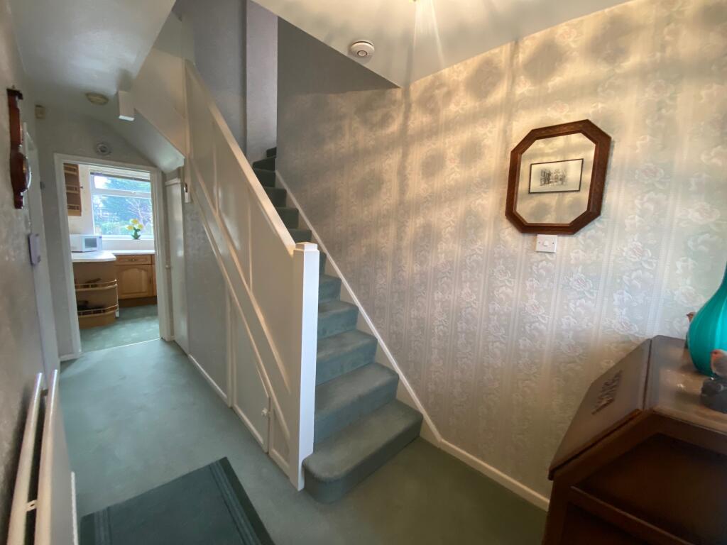 Manor Way, Crewe photo 3