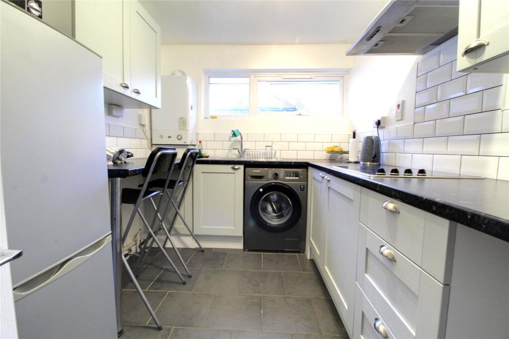 Apartment in London - View 5