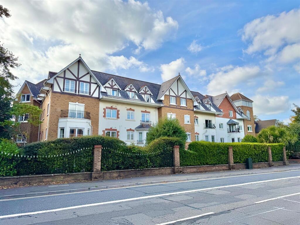 Main image of property: 58 Lansdowne Road, Bournemouth