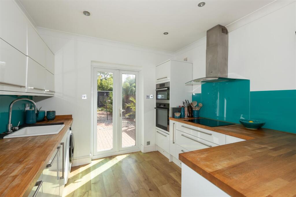 House in Worthing, West Worthing - View 4
