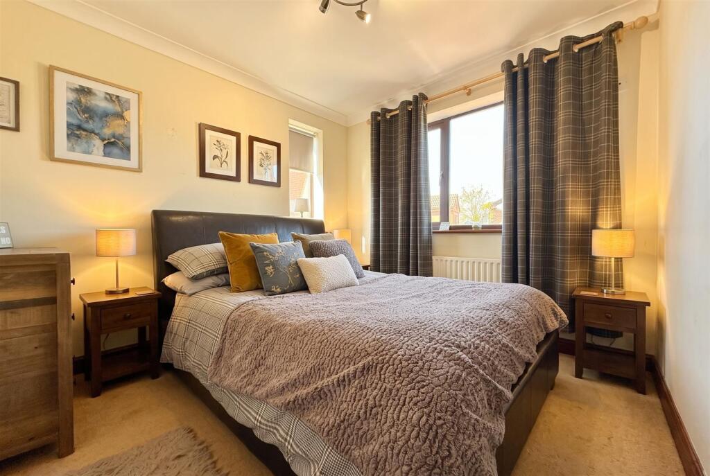 House in Nottingham - View 4