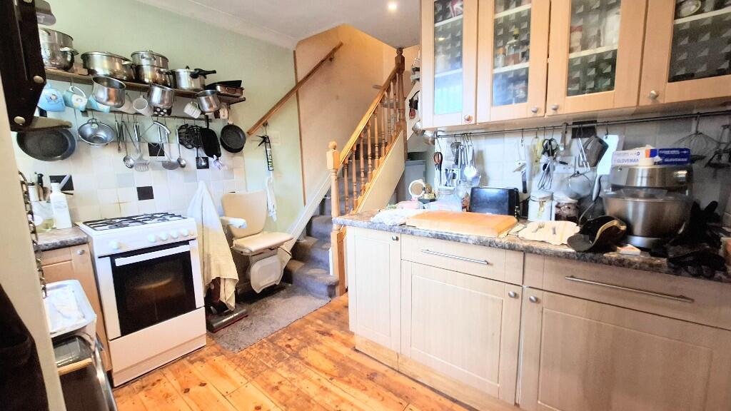 22 Manchester Road, Greenfield photo 4