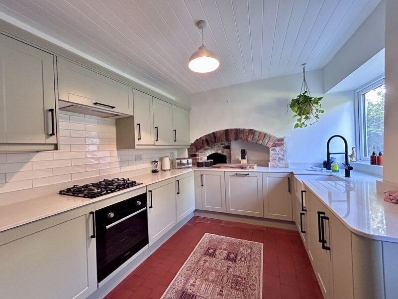 Llanwenarth, Abergavenny photo 2