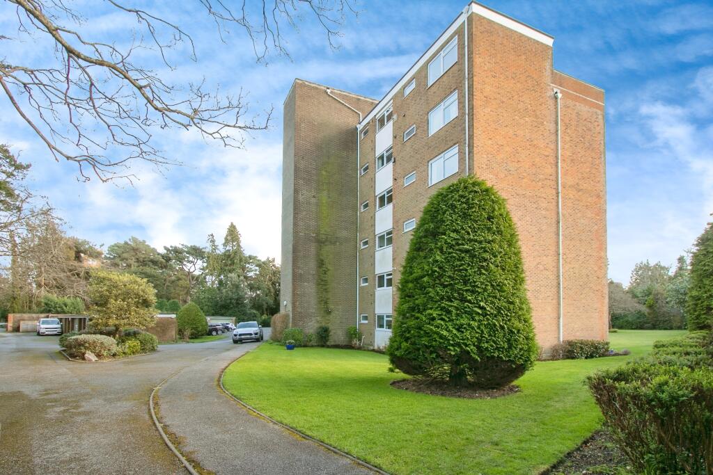 Main image of property: The Avenue, Branksome Park, Poole, Dorset, BH13